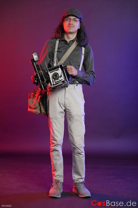 Gamescom 2025: Speedgraphic and 127 mm optar "press style" photography